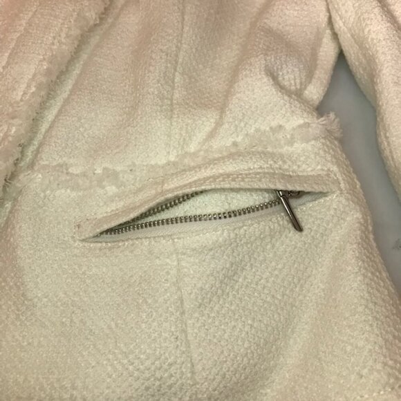 White House Black Market Women's White Tweed round neck Jacket Frayed Edges Sz 6 - Picture 12 of 14